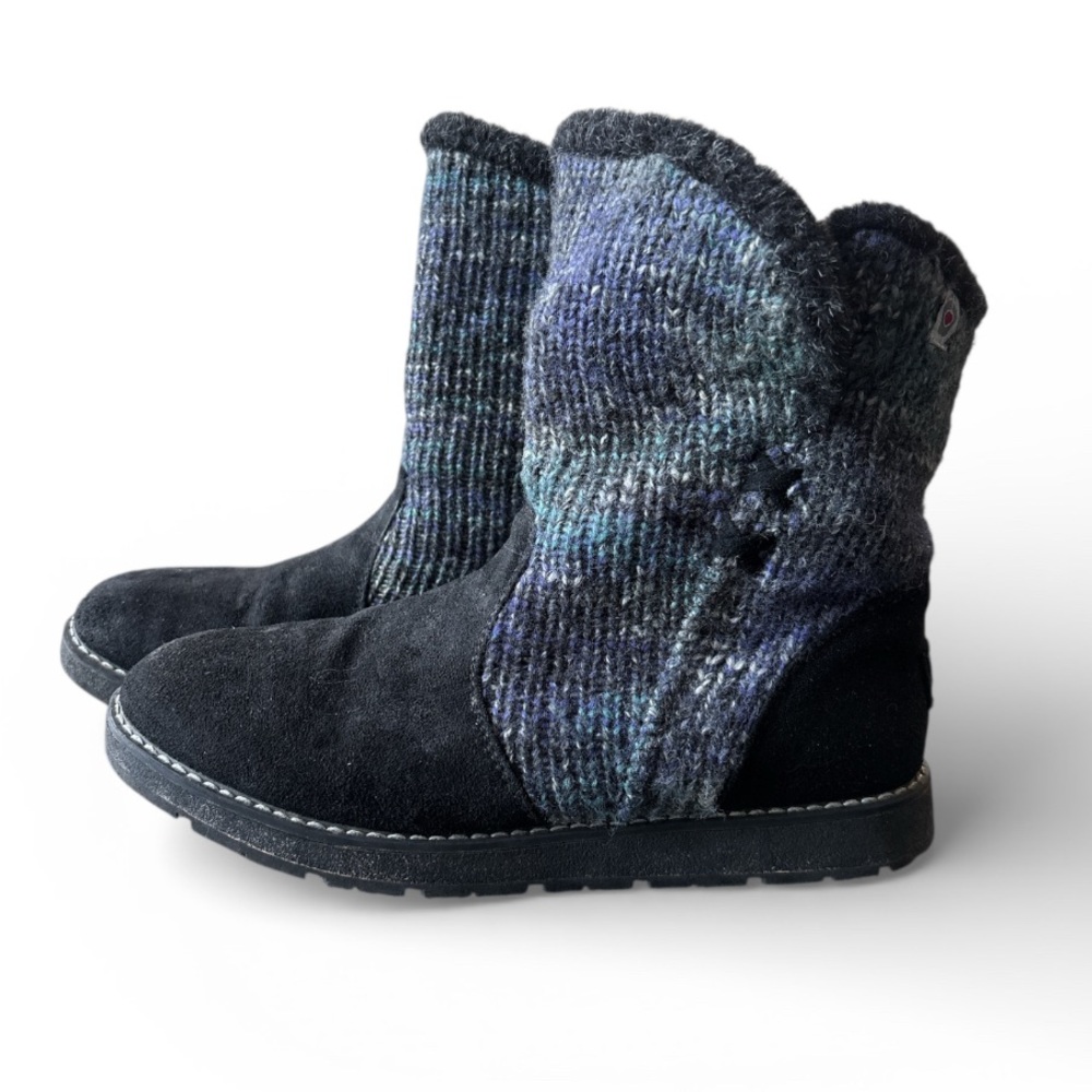 Skechers Bobs Alpine Warrior  Black and Blue Knit Boots Sz 8.5